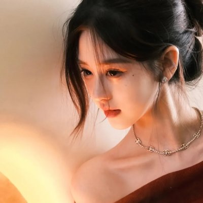 何班主和他的情人